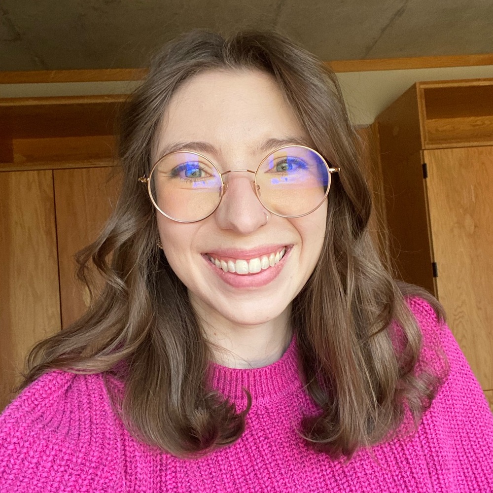 Julia | Tea Drinker | Globe Trotter | Posher